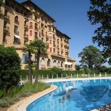 Joli 30m² Piscine Parking Appartement *