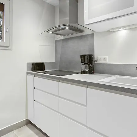 Appartement Joli 30m² Piscine Parking