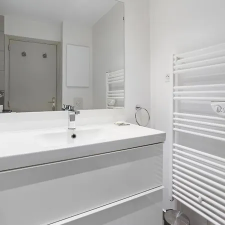 Joli 30m² Piscine Parking Appartement Saint-Raphaël
